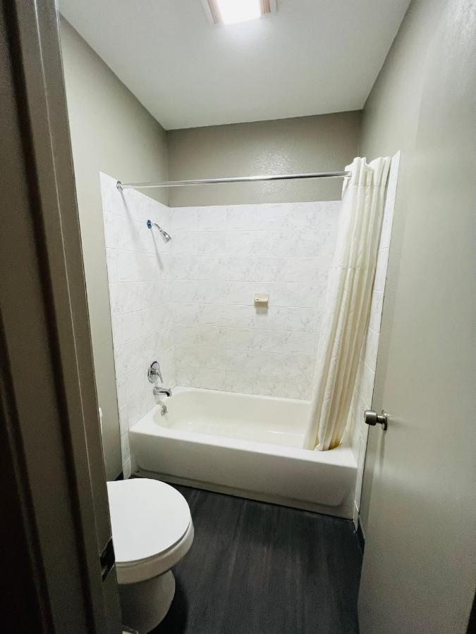 Deluxe Inn Bossier City Bagian luar foto
